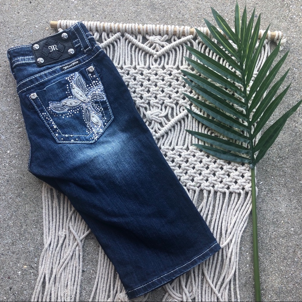 Miss Me Jean Shorts Size 26 - Bermuda